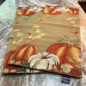Fall table runner (2)